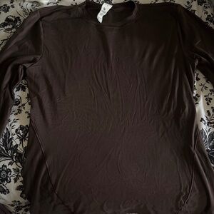 Never worn Lululemon Wundermost Nulu longsleeve